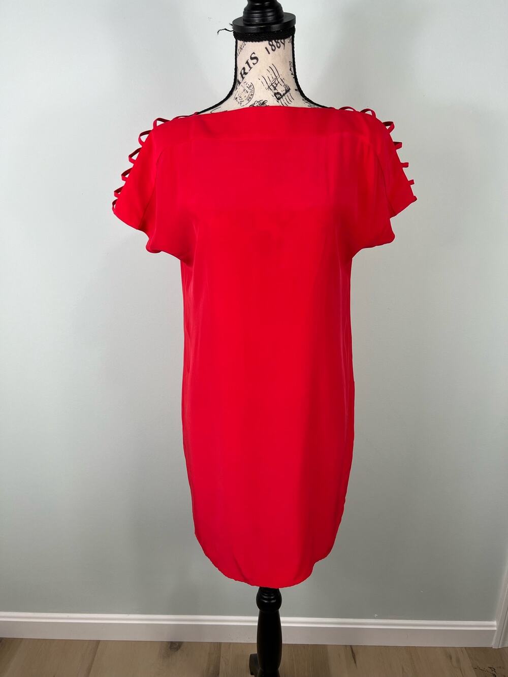 Amanda Uprichard 100% Silk Red mini Dress with shoulder cutout detail